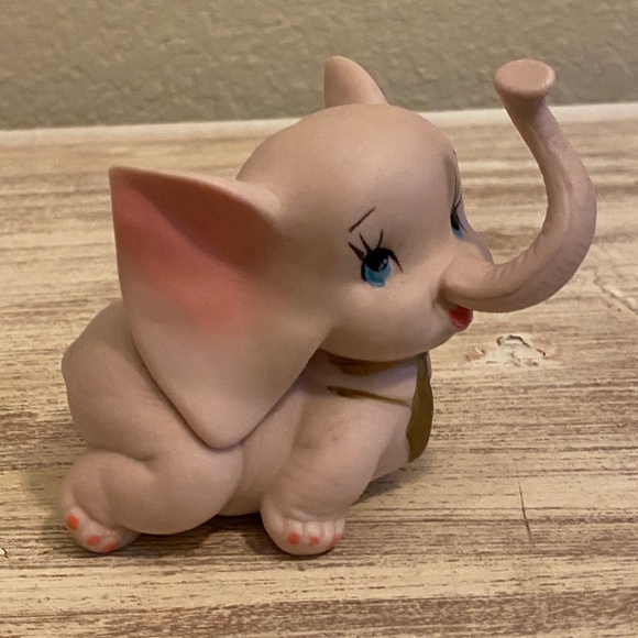 Pristine Vintage Porcelain Bisque Elephant Ring Holder - Picture 2 of 11